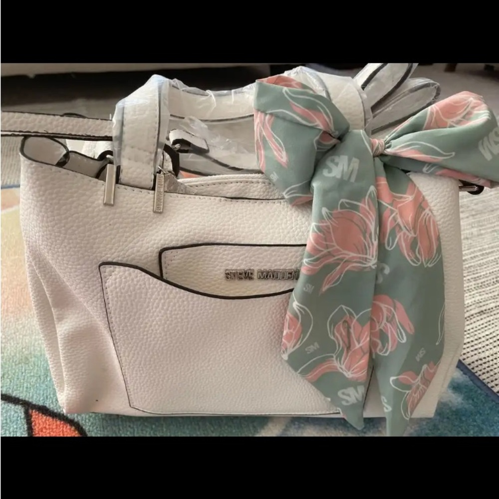Brand new Steve Madden ivory Purse crossbody with Wristlet, scarf ribbon